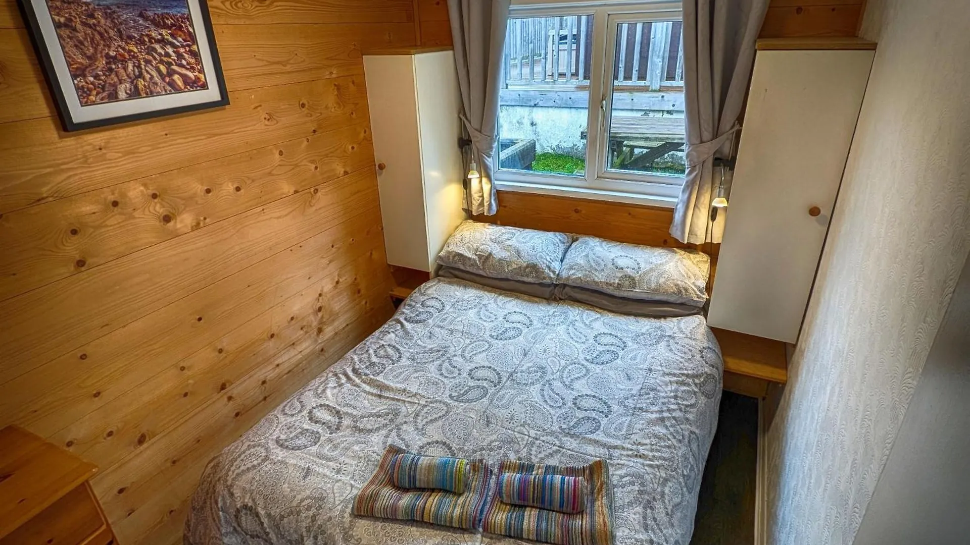 Caswell Beach Chalet 70 Located In Gower Peninsula Swansea United Kingdom